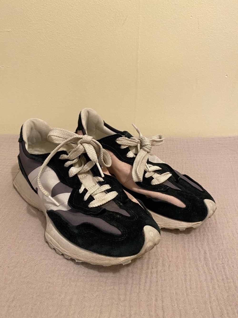New Balance 327 Chunky Black and Pink Suede Wave Sneakers. Size 8.5 - Picture 2 of 14